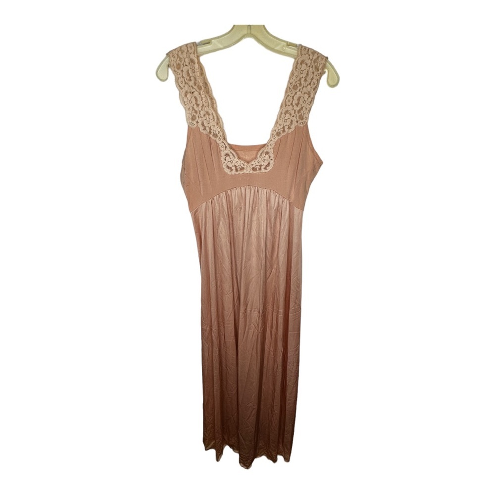 Vintage ShadowLine Nylon Long Nightgown‎
